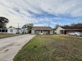 7329 Stanwick Drive, Houston TX 77087