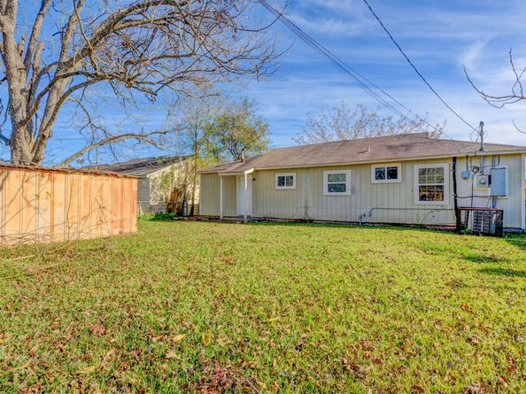 9506 Sierra Drive, Houston TX 77051