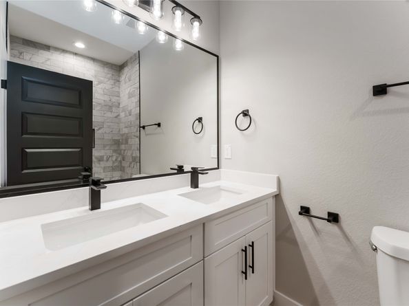 4201 Mallow Street 2, Houston TX 77051