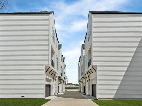 1193 W 19th Street, Houston TX 77008