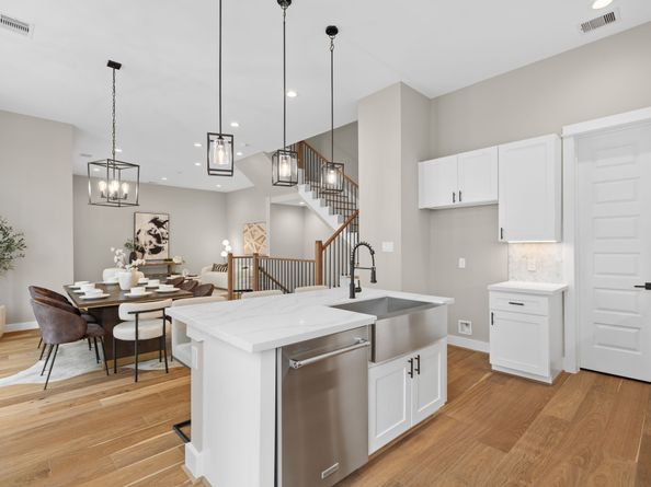 1193 W 19th Street, Houston TX 77008