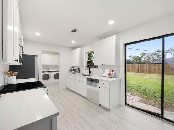 8646 Kempridge Street, Houston TX 77080