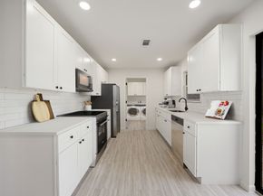 8646 Kempridge Street, Houston TX 77080