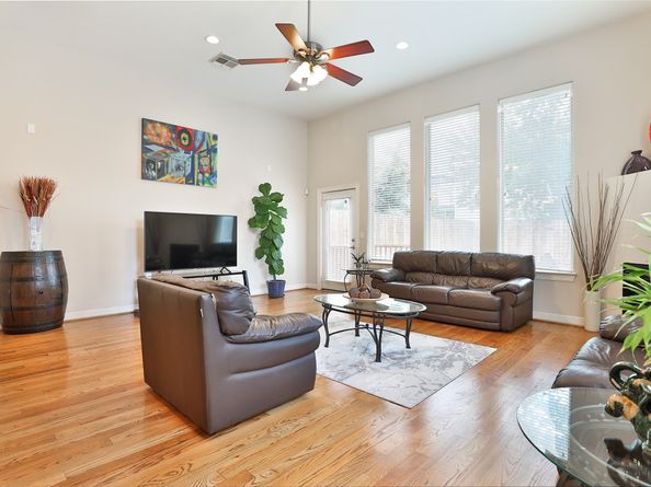 826 E 29th Street, Houston TX 77009