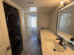 9809 Richmond Avenue B13, Houston TX 77042