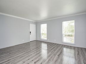 5202 Arboles Drive 3, Houston TX 77035