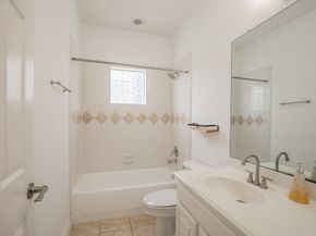 7146 Harmony Cove, Houston TX 77036