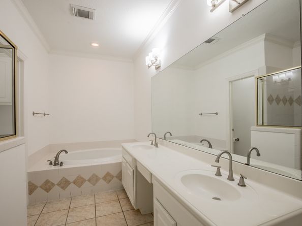 7146 Harmony Cove, Houston TX 77036