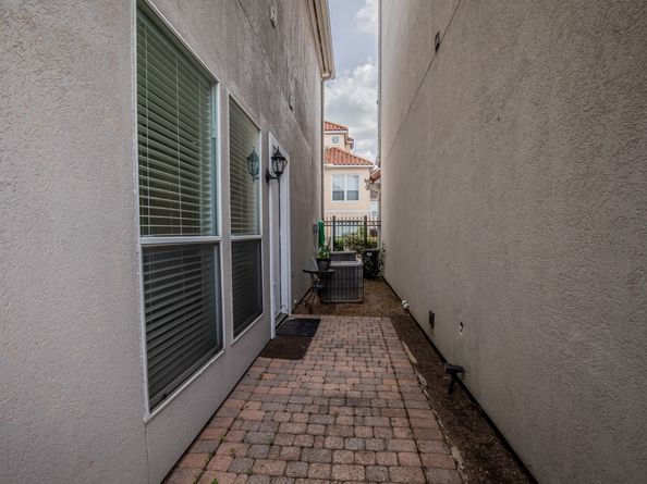 7146 Harmony Cove, Houston TX 77036