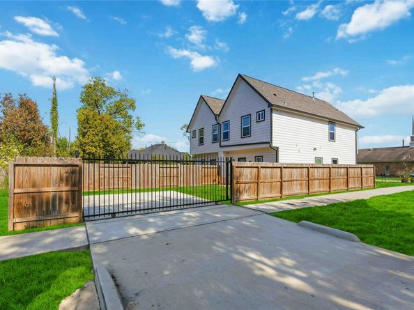 5403 Amy Street, Houston TX 77028