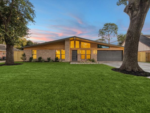 10623 Inwood Drive, Houston TX 77042