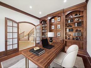 210 Glenwood Drive, Houston TX 77007