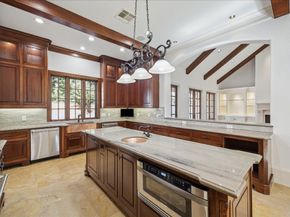 210 Glenwood Drive, Houston TX 77007