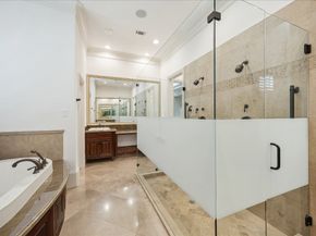210 Glenwood Drive, Houston TX 77007