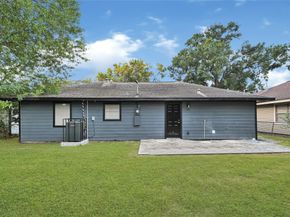 8707 Fannette Street, Houston TX 77029