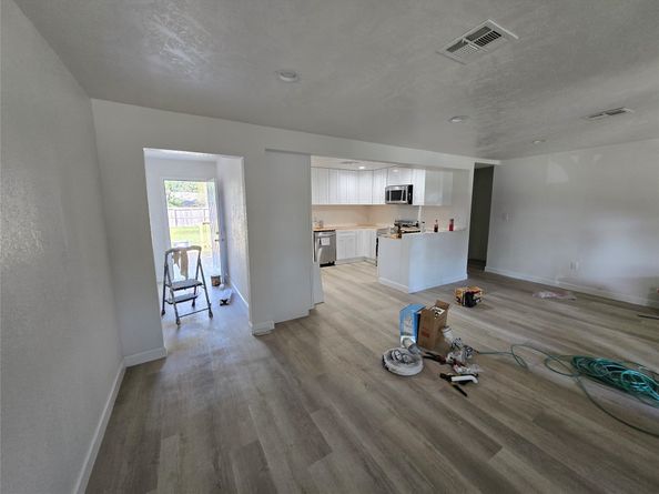 10470 Alcott Drive, Houston TX 77043