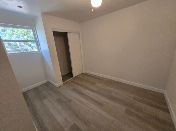 10470 Alcott Drive, Houston TX 77043