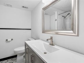 4633 Wild Indigo Street 536, Houston TX 77027