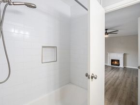 4633 Wild Indigo Street 536, Houston TX 77027