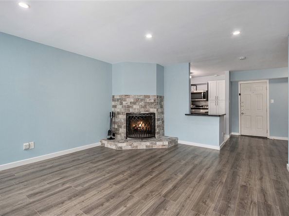 4633 Wild Indigo Street 536, Houston TX 77027