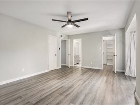 4633 Wild Indigo Street 536, Houston TX 77027