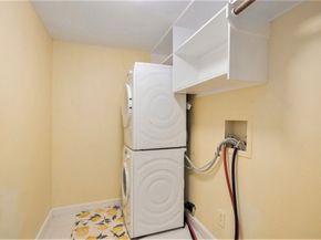 4633 Wild Indigo Street 536, Houston TX 77027