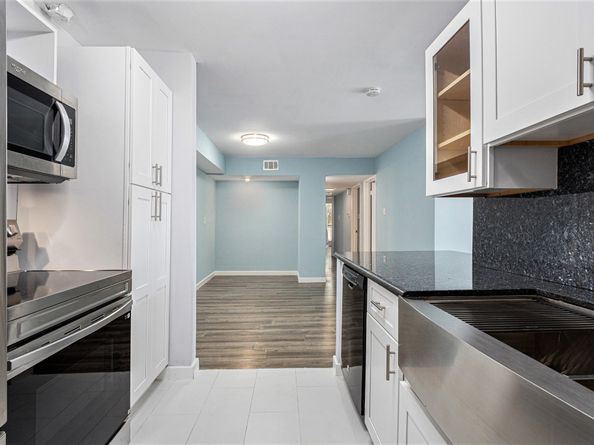 4633 Wild Indigo Street 536, Houston TX 77027