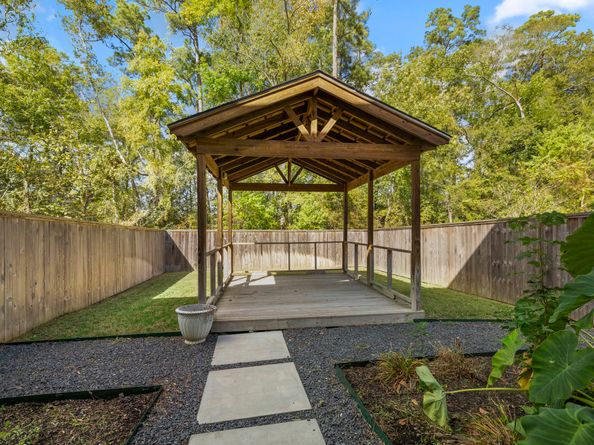 162 Moon Dance Court, Conroe TX 77304