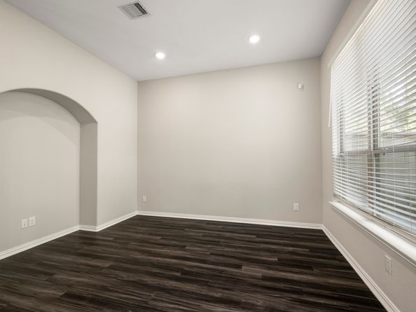 162 Moon Dance Court, Conroe TX 77304