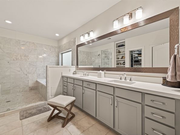 1607 W Rose Terrace Lane, Houston TX 77055