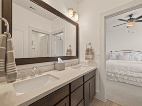 1607 W Rose Terrace Lane, Houston TX 77055