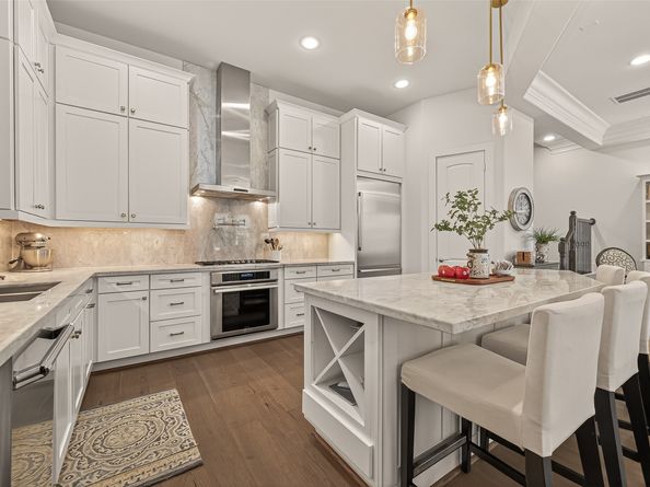 1607 W Rose Terrace Lane, Houston TX 77055