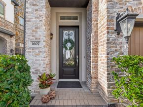 1607 W Rose Terrace Lane, Houston TX 77055