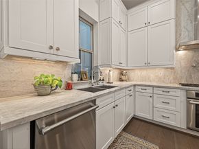 1607 W Rose Terrace Lane, Houston TX 77055