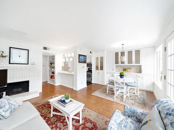 8944 Chatsworth Drive