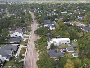 903 W 43rd Street, Houston TX 77018