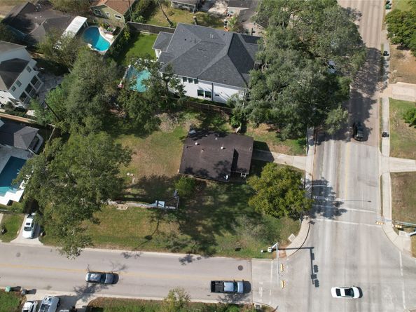 903 W 43rd Street, Houston TX 77018