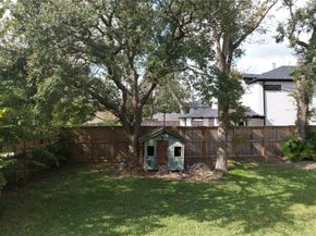 903 W 43rd Street, Houston TX 77018