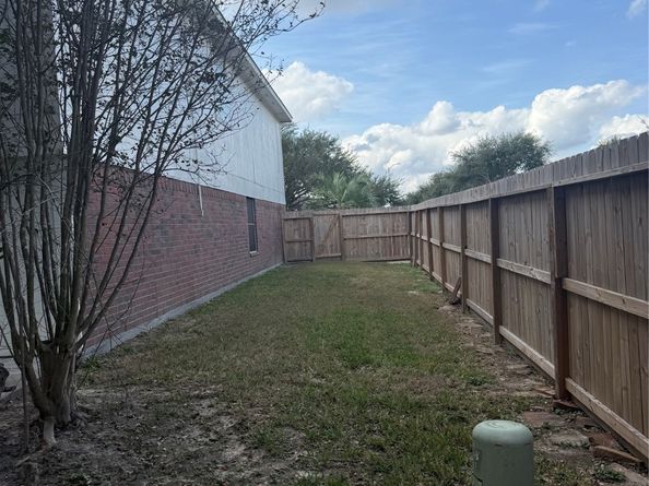 12522 Berry Laurel Lane, Houston TX 77014