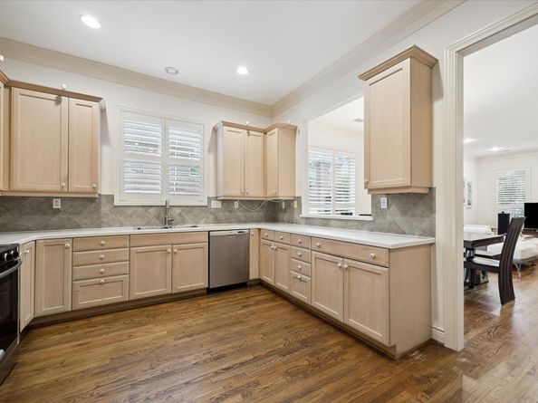 6837 Staffordshire Street, Houston TX 77030