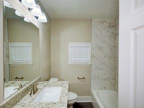 4220 Delhi Street, Houston TX 77022