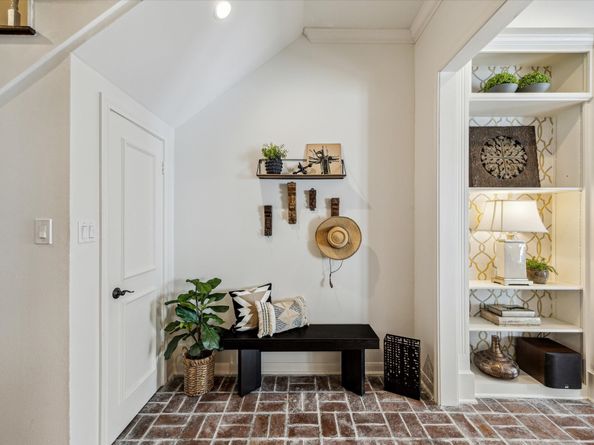 7523 Del Monte Drive, Houston TX 77063