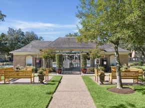 7523 Del Monte Drive, Houston TX 77063