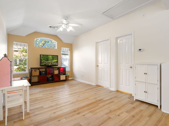 30 Lyreleaf Place, The Woodlands TX 77382