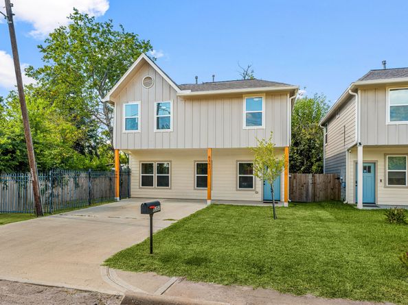 8357 Tate Street, Houston TX 77028