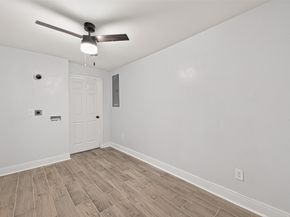 4729 Paradise Lane, Houston TX 77048