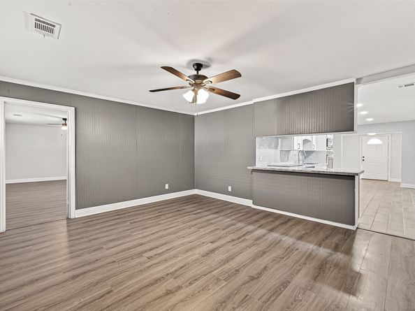 4729 Paradise Lane, Houston TX 77048