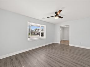 4729 Paradise Lane, Houston TX 77048