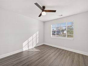 4729 Paradise Lane, Houston TX 77048