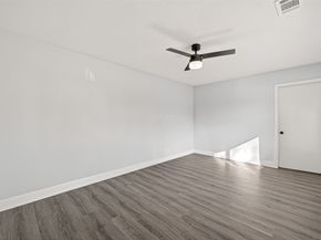 4729 Paradise Lane, Houston TX 77048